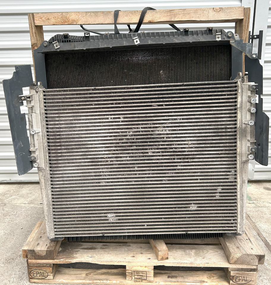 Mercedes ACTROS MP4 COOLERS SET - Radiaator: pilt 1 Mercedes ACTROS MP4 COOLERS SET - Radiaator: pilt 1