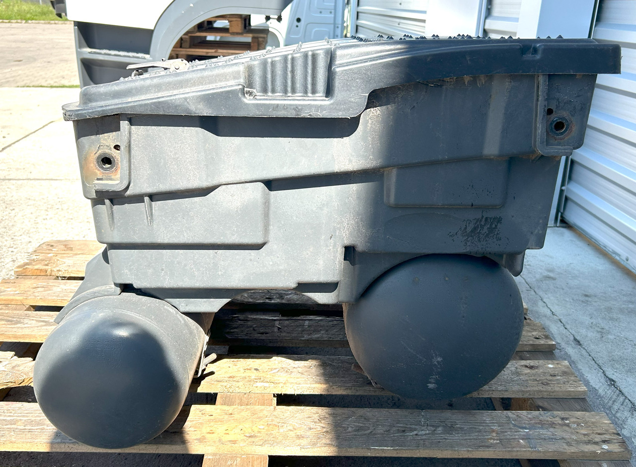 Mercedes AROCS MP4 BATTERY BOX WITH CYLINDERS - Aku - Veoauto: pilt 4 Mercedes AROCS MP4 BATTERY BOX WITH CYLINDERS - Aku - Veoauto: pilt 4