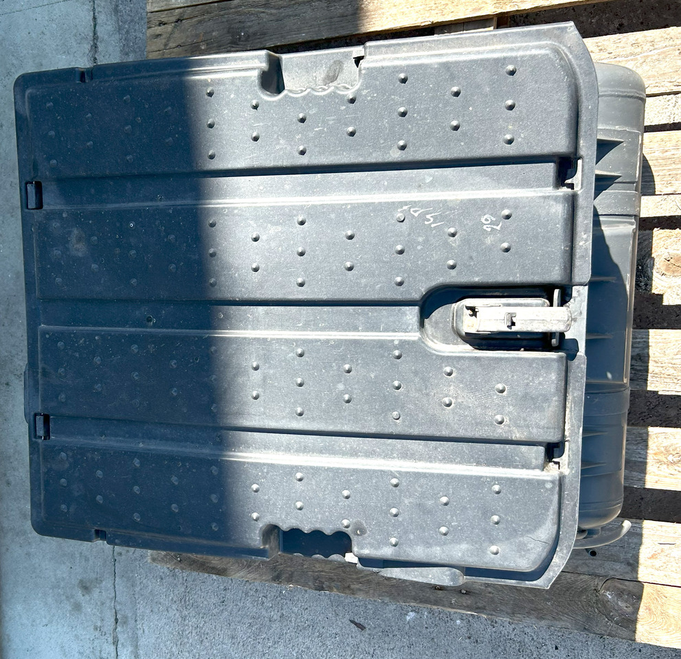 Mercedes AROCS MP4 BATTERY BOX WITH CYLINDERS - Aku - Veoauto: pilt 5 Mercedes AROCS MP4 BATTERY BOX WITH CYLINDERS - Aku - Veoauto: pilt 5