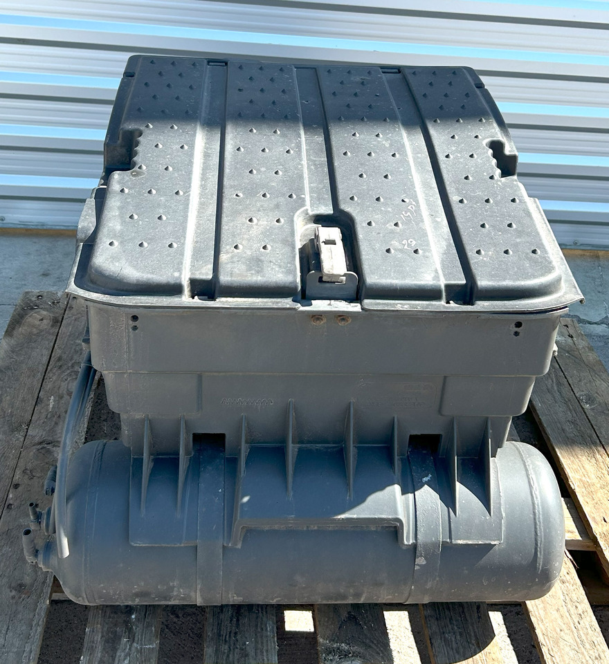 Mercedes AROCS MP4 BATTERY BOX WITH CYLINDERS - Aku - Veoauto: pilt 3 Mercedes AROCS MP4 BATTERY BOX WITH CYLINDERS - Aku - Veoauto: pilt 3