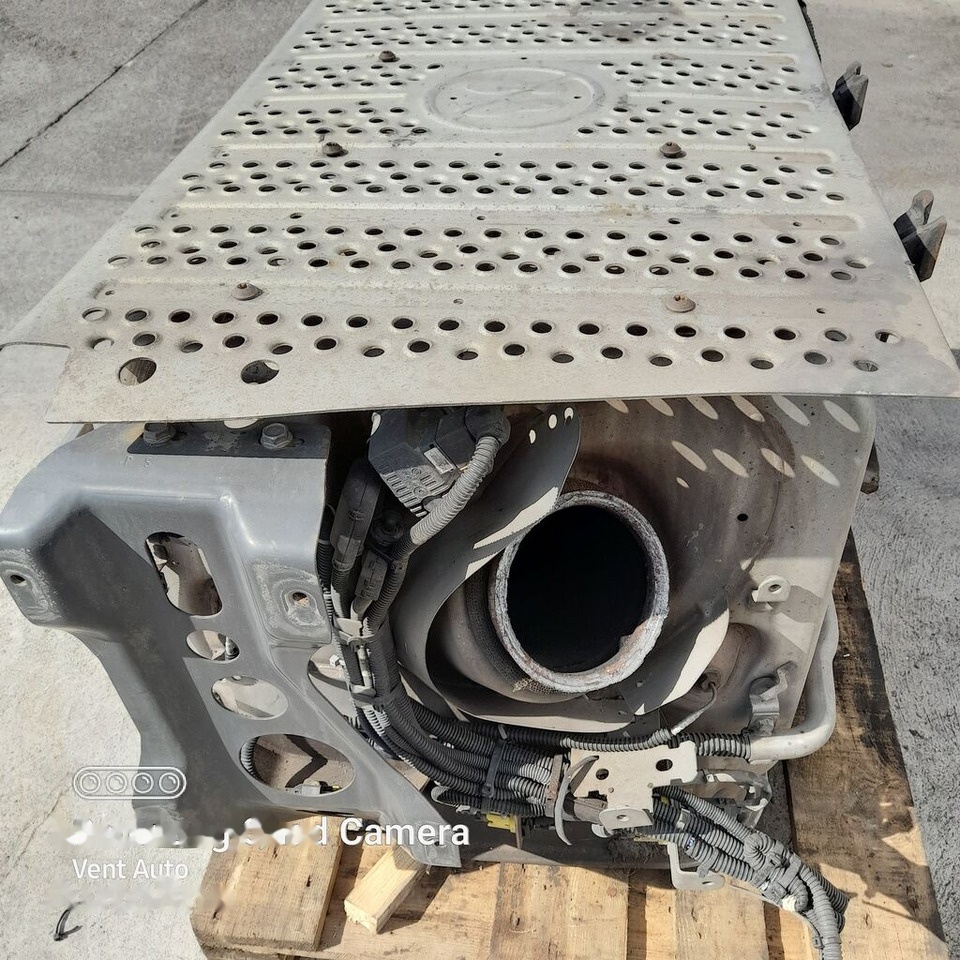 Mercedes-Benz ACTROS MP4 A0054903112 Mercedes-Benz A0054903112 - Katalüüsmuundur - Veoauto: pilt 5 Mercedes-Benz ACTROS MP4 A0054903112 Mercedes-Benz A0054903112 - Katalüüsmuundur - Veoauto: pilt 5