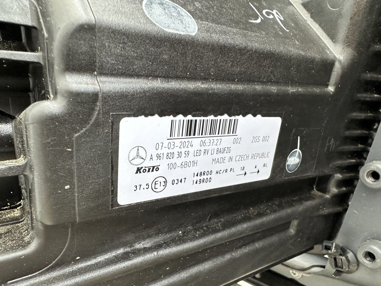 Mercedes-Benz ACTROS MP4 MP5 A9618203159 A9618203059 Mercedes-Benz A 9608801690 A9618203159 A9618203059 - Kaitseraud - Veoauto: pilt 5 Mercedes-Benz ACTROS MP4 MP5 A9618203159 A9618203059 Mercedes-Benz A 9608801690 A9618203159 A9618203059 - Kaitseraud - Veoauto: pilt 5