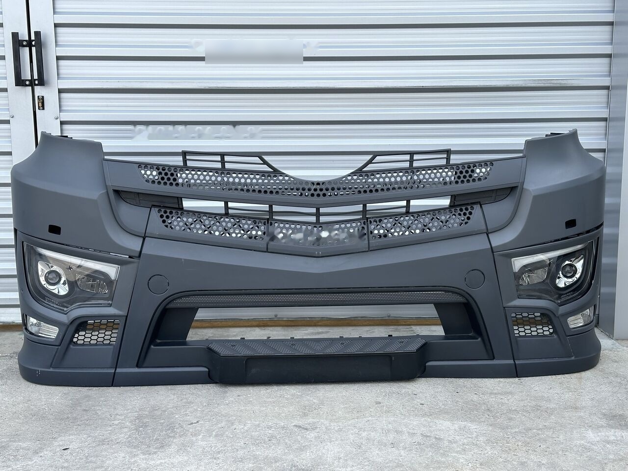Mercedes-Benz ACTROS MP4 MP5 A9618203159 A9618203059 Mercedes-Benz A 9608801690 A9618203159 A9618203059 - Kaitseraud - Veoauto: pilt 1 Mercedes-Benz ACTROS MP4 MP5 A9618203159 A9618203059 Mercedes-Benz A 9608801690 A9618203159 A9618203059 - Kaitseraud - Veoauto: pilt 1