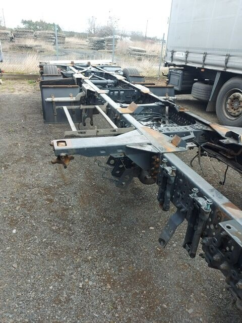 Mercedes-Benz Actros Mercedes-Benz ACTROS MP4 truck - Raam/ Konstruktsioon - Veoauto: pilt 5 Mercedes-Benz Actros Mercedes-Benz ACTROS MP4 truck - Raam/ Konstruktsioon - Veoauto: pilt 5