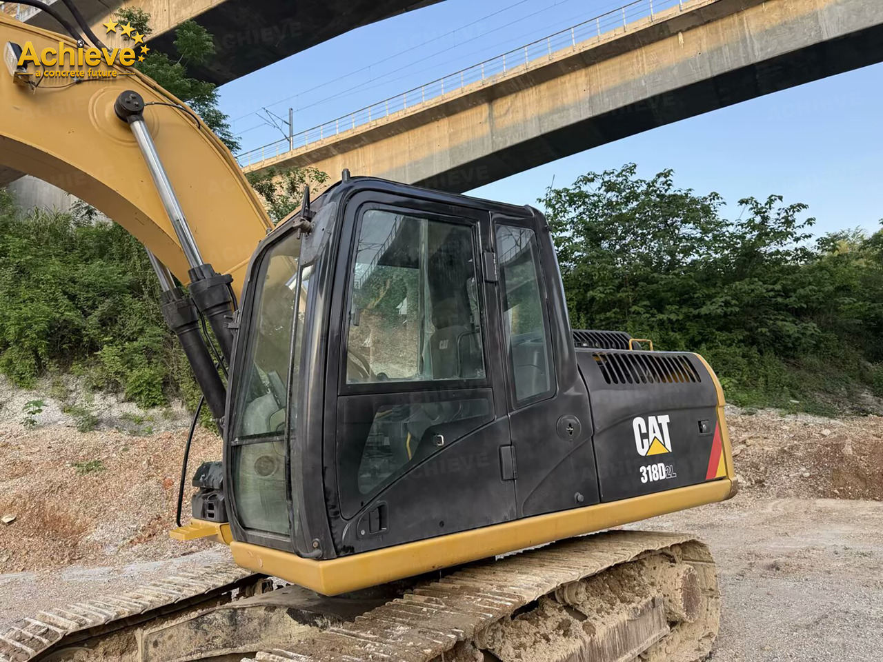Caterpillar 318DL hydraulic excavator 0.72-0.8 m³ 91 kw/rpm 42.0-42.3 kN Cat® C4.2 【ACHIEVE】 TOP CONDITION!!! - Lintekskavaator: pilt 5 Caterpillar 318DL hydraulic excavator 0.72-0.8 m³ 91 kw/rpm 42.0-42.3 kN Cat® C4.2 【ACHIEVE】 TOP CONDITION!!! - Lintekskavaator: pilt 5