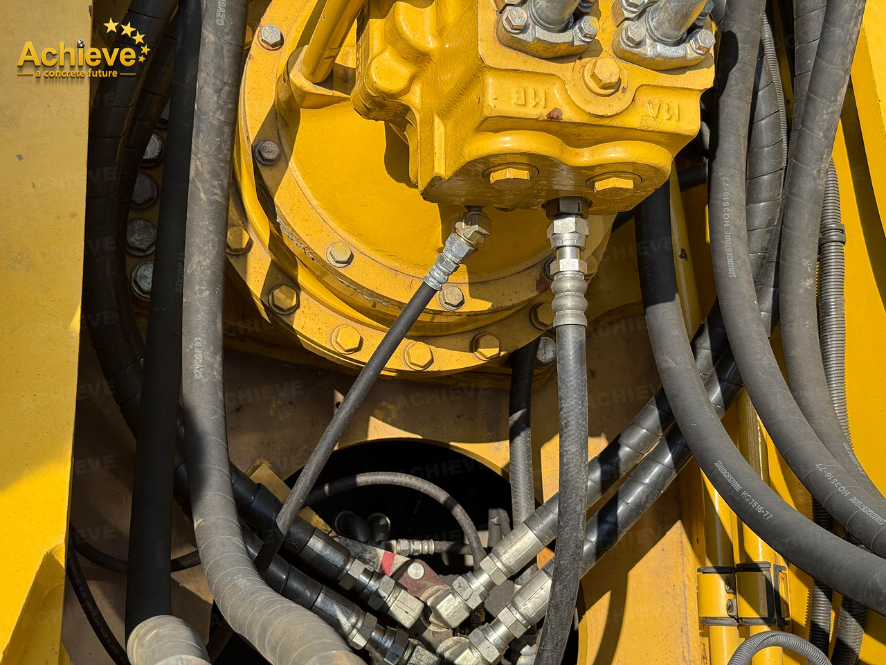 Lintekskavaator KOMATSU Remanufactured Komatsu PC360-7 excavator 1.6 m³  180/1900 kw/rpm  33000 kg  7380 mm  227 kN  Komatsu SAA6D114E  605 L【ACHIEVE】 TOP CONDITION!!!: pilt 33