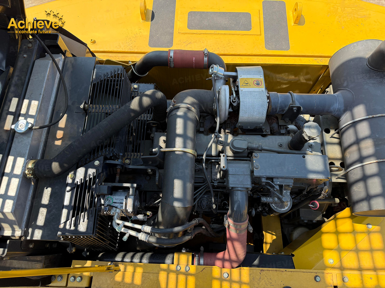 Lintekskavaator KOMATSU Remanufactured Komatsu PC360-7 excavator 1.6 m³  180/1900 kw/rpm  33000 kg  7380 mm  227 kN  Komatsu SAA6D114E  605 L【ACHIEVE】 TOP CONDITION!!!: pilt 36