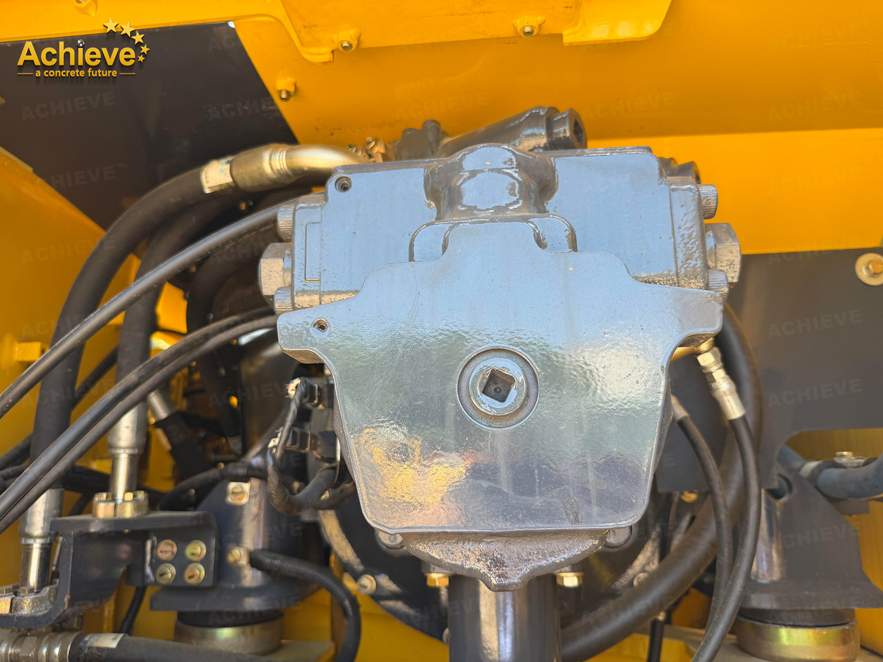 Lintekskavaator KOMATSU Remanufactured Komatsu PC360-7 excavator 1.6 m³  180/1900 kw/rpm  33000 kg  7380 mm  227 kN  Komatsu SAA6D114E  605 L【ACHIEVE】 TOP CONDITION!!!: pilt 27