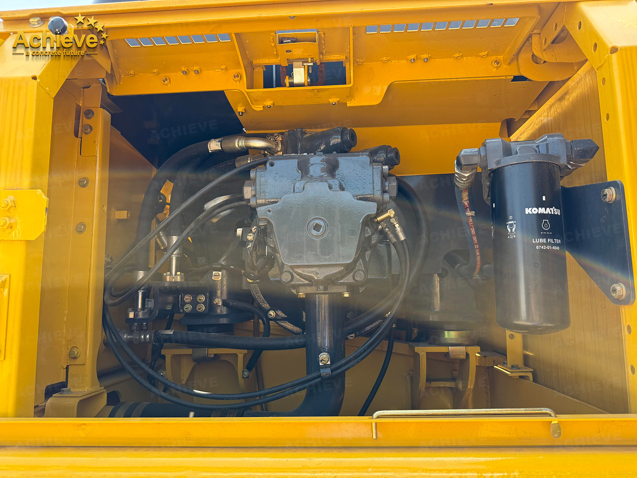 Lintekskavaator KOMATSU Remanufactured Komatsu PC360-7 excavator 1.6 m³  180/1900 kw/rpm  33000 kg  7380 mm  227 kN  Komatsu SAA6D114E  605 L【ACHIEVE】 TOP CONDITION!!!: pilt 25
