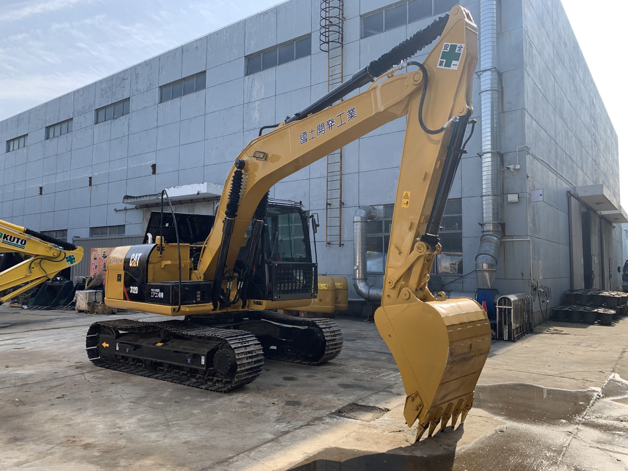 Caterpillar 12 ton Excavator Used Condition CAT 312D Good Price - Lintekskavaator: pilt 4 Caterpillar 12 ton Excavator Used Condition CAT 312D Good Price - Lintekskavaator: pilt 4