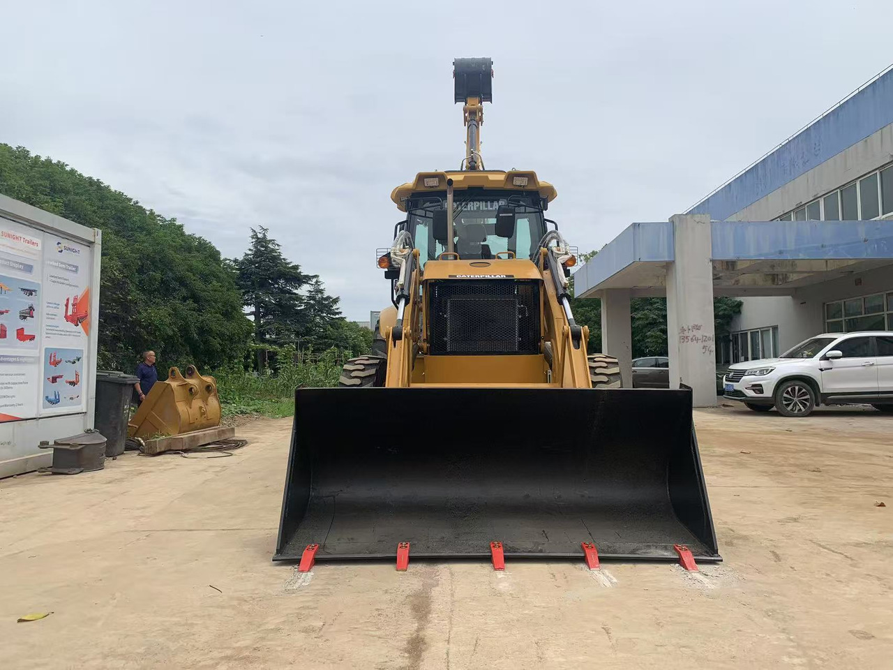 Caterpillar 4x4 Backhoe Loader CAT 420, 428 - Ekskavaator-laadur: pilt 2 Caterpillar 4x4 Backhoe Loader CAT 420, 428 - Ekskavaator-laadur: pilt 2