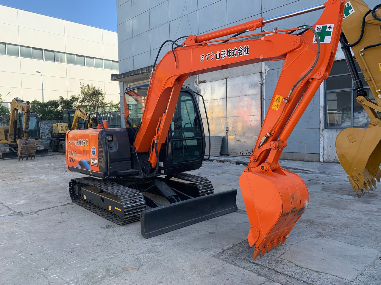 Hitachi Mini Excavator ZX70, ZX75, ZX60 Cheap Excavator Machine - Lintekskavaator: pilt 2 Hitachi Mini Excavator ZX70, ZX75, ZX60 Cheap Excavator Machine - Lintekskavaator: pilt 2