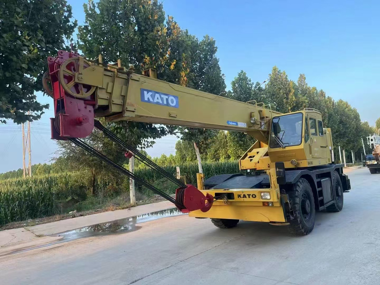 KATO KR250 Good Price 25 ton Rough Terrain Crane - Autokraana: pilt 2 KATO KR250 Good Price 25 ton Rough Terrain Crane - Autokraana: pilt 2