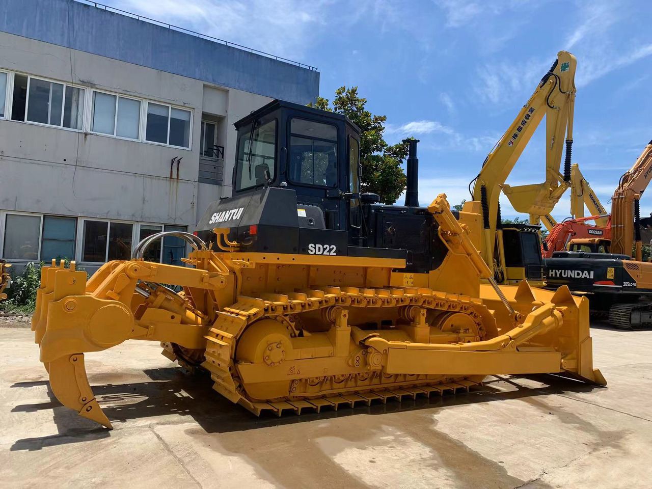 SHANTUI SD22 Bulldozer Good price on Sale - Buldooser: pilt 2 SHANTUI SD22 Bulldozer Good price on Sale - Buldooser: pilt 2