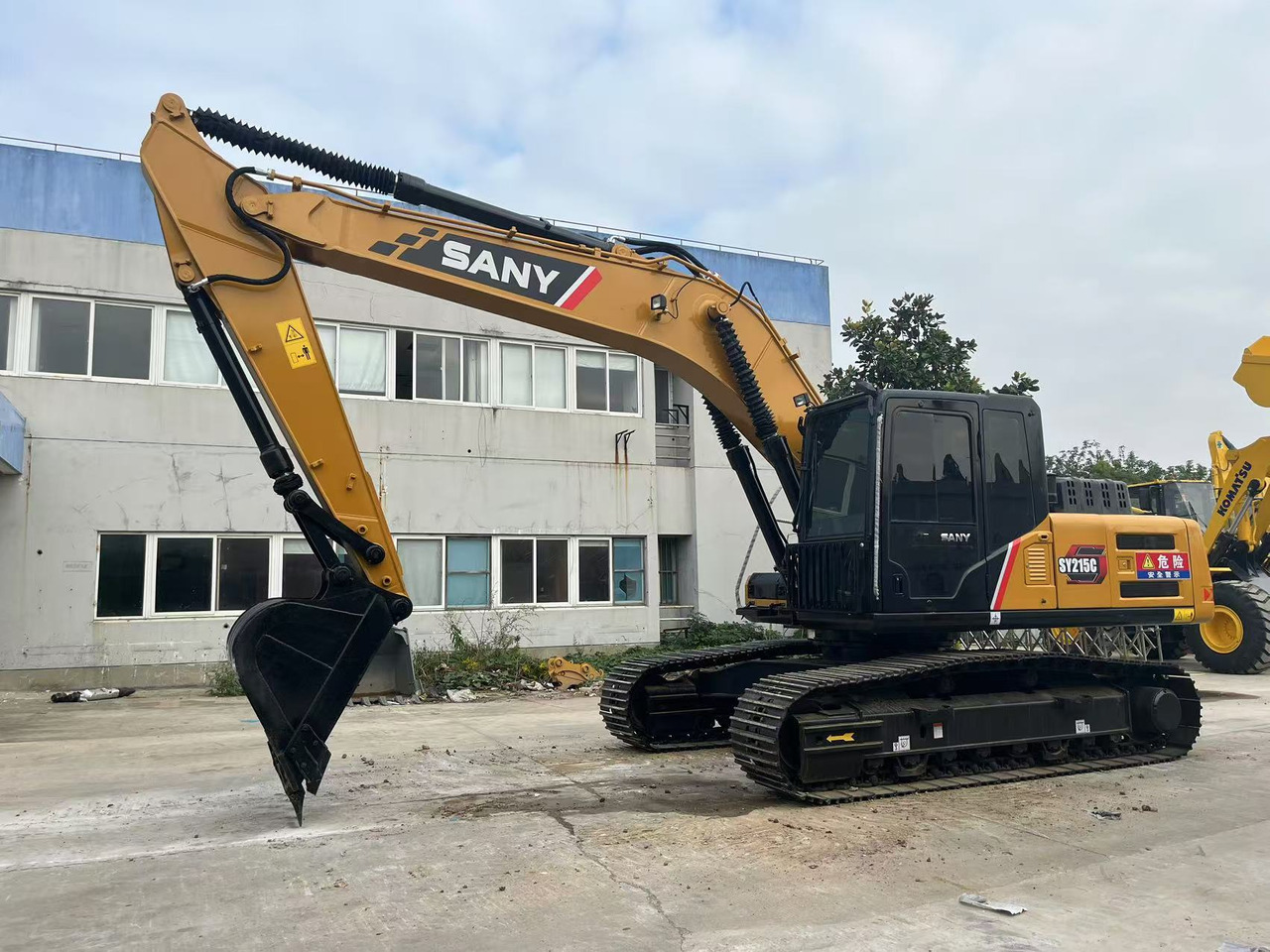 Sany SY215C Used Excavator Mitsubishi Engine - Lintekskavaator: pilt 5 Sany SY215C Used Excavator Mitsubishi Engine - Lintekskavaator: pilt 5