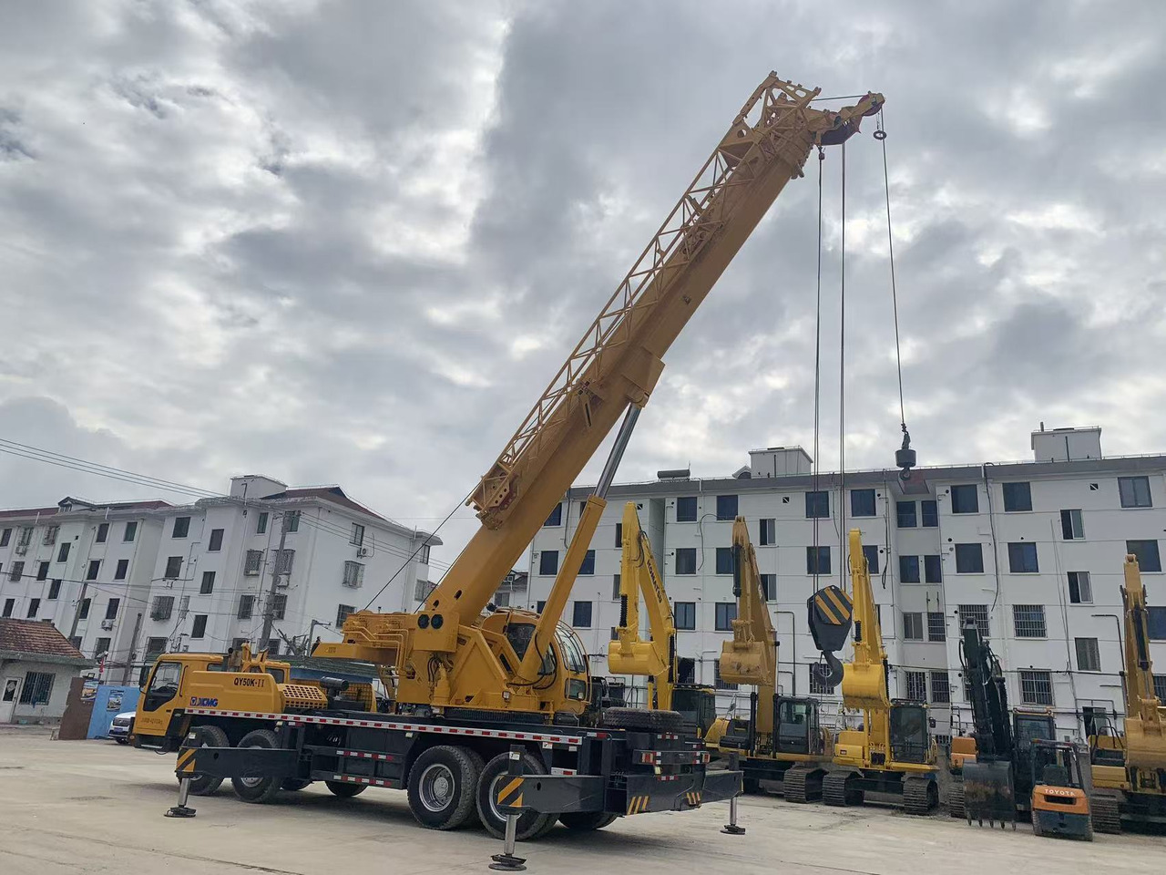 XCMG Truck Crane QY50K, QY65K, QY70K Good Price on Sale - Autokraana: pilt 4 XCMG Truck Crane QY50K, QY65K, QY70K Good Price on Sale - Autokraana: pilt 4