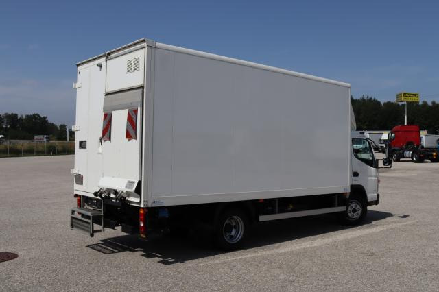 FUSO Canter 7C18 AMT - Tarbesõiduk furgoon: pilt 3 FUSO Canter 7C18 AMT - Tarbesõiduk furgoon: pilt 3