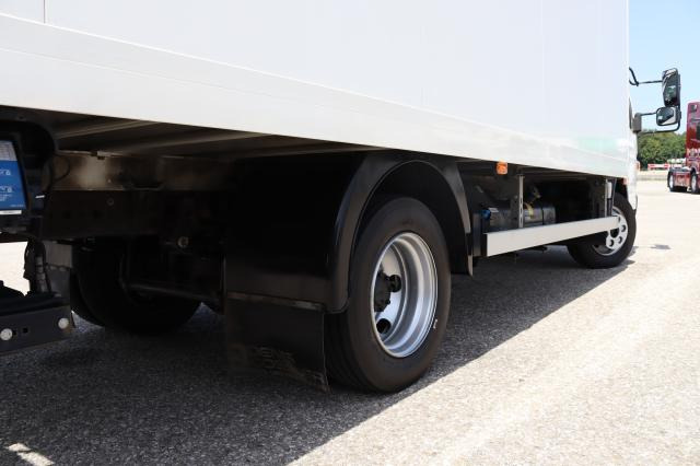 FUSO Canter 7C18 AMT - Tarbesõiduk furgoon: pilt 4 FUSO Canter 7C18 AMT - Tarbesõiduk furgoon: pilt 4
