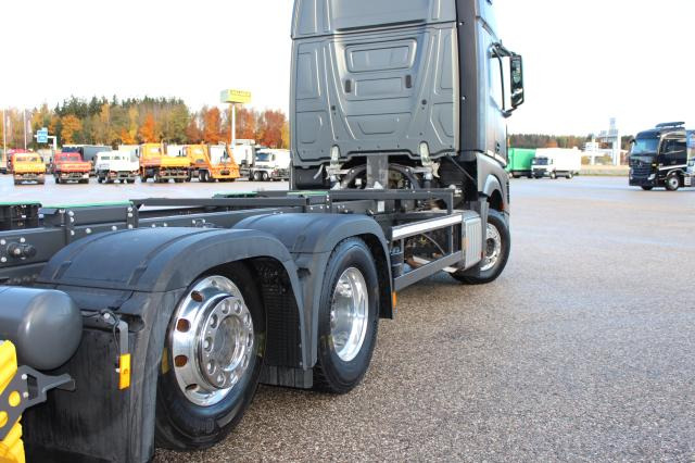 Mercedes-Benz Actros 2552LL ENA - Konteinerveduk/ Tõstukiga veoauto: pilt 5 Mercedes-Benz Actros 2552LL ENA - Konteinerveduk/ Tõstukiga veoauto: pilt 5