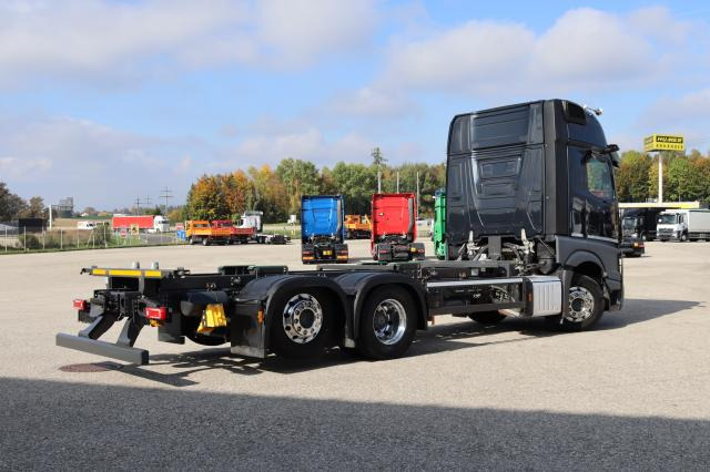 Mercedes-Benz Actros 2553 L - Konteinerveduk/ Tõstukiga veoauto: pilt 3 Mercedes-Benz Actros 2553 L - Konteinerveduk/ Tõstukiga veoauto: pilt 3