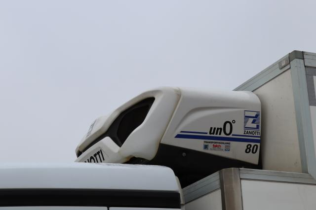 Mercedes-Benz Antos 1832 L - Külmutiga veoauto: pilt 5 Mercedes-Benz Antos 1832 L - Külmutiga veoauto: pilt 5