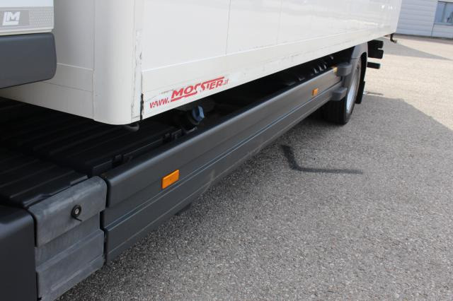 Mercedes-Benz Atego 1224L - Kasti veoauto: pilt 4 Mercedes-Benz Atego 1224L - Kasti veoauto: pilt 4