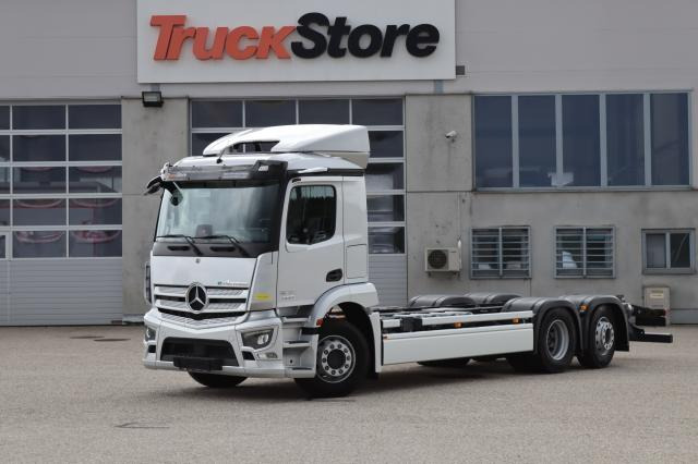 Mercedes-Benz eActros 400 L - Kabiinišassiiga veoauto: pilt 1 Mercedes-Benz eActros 400 L - Kabiinišassiiga veoauto: pilt 1