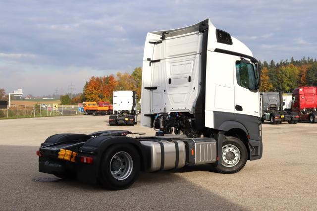 Mercedes-Benz Actros 1842 LS - Sadulveok: pilt 3 Mercedes-Benz Actros 1842 LS - Sadulveok: pilt 3