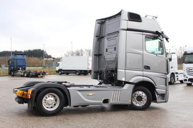 Mercedes-Benz Actros 1853 LS - Sadulveok: pilt 3 Mercedes-Benz Actros 1853 LS - Sadulveok: pilt 3