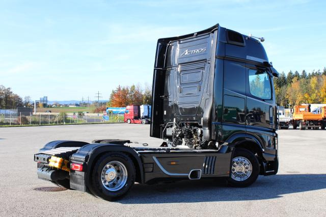 Mercedes-Benz Actros 1853LS ÖLRETARDER - Sadulveok: pilt 3 Mercedes-Benz Actros 1853LS ÖLRETARDER - Sadulveok: pilt 3