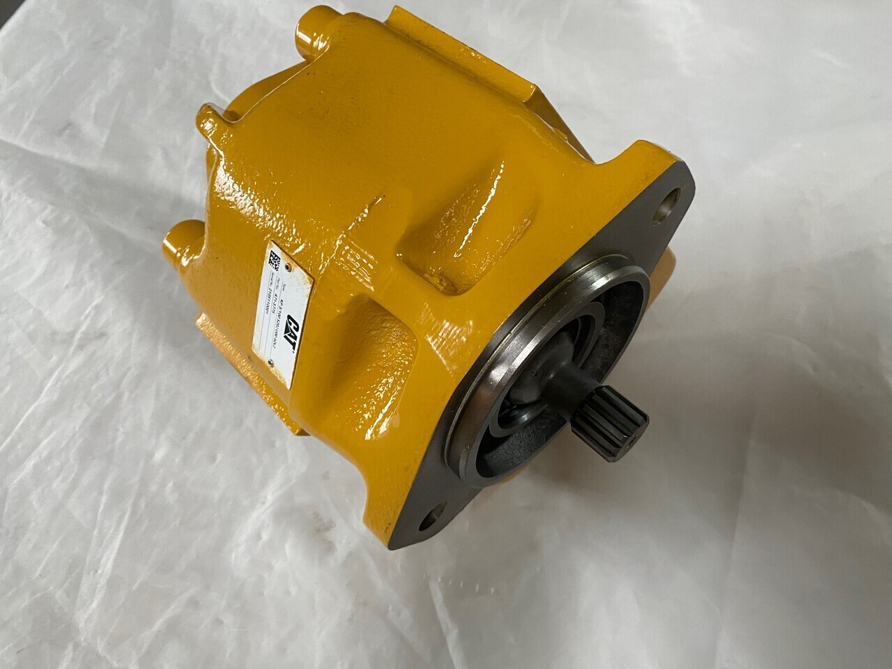 O&K Terex Caterpillar Geared pump 2403122 1459388 471-5775 - Jahutussüsteem - Veoauto: pilt 1 O&K Terex Caterpillar Geared pump 2403122 1459388 471-5775 - Jahutussüsteem - Veoauto: pilt 1