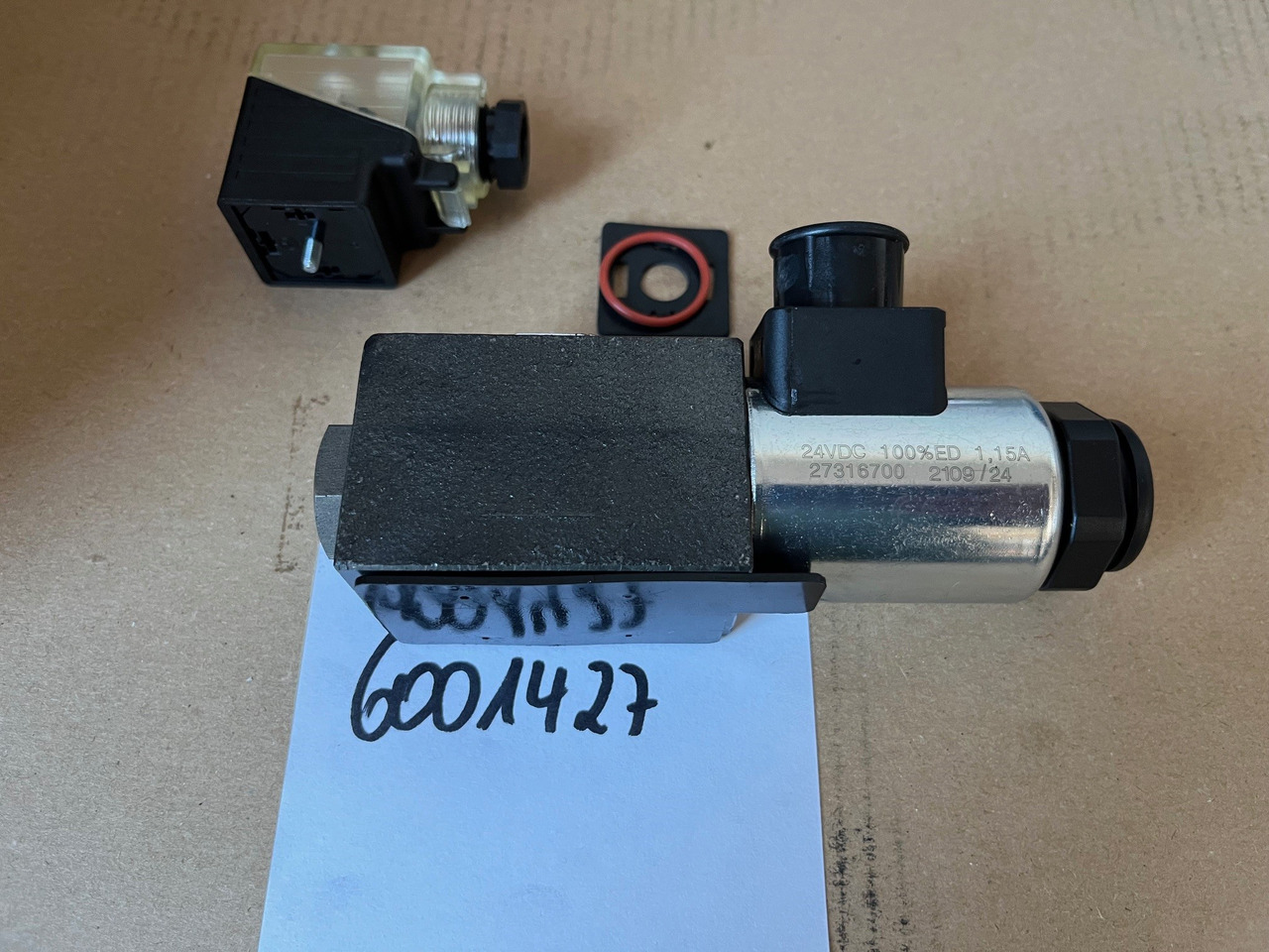 O&K Terex RH120 RH170 RH200 RH340 Valve 6001427 1467499 534-9304 Plate 6001750 4027321 535-2092 - Varuosa - Ekskavaator: pilt 1 O&K Terex RH120 RH170 RH200 RH340 Valve 6001427 1467499 534-9304 Plate 6001750 4027321 535-2092 - Varuosa - Ekskavaator: pilt 1