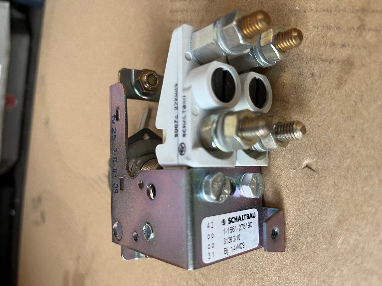 O&K Terex various Lock Actuator 788259 1461746 534-2128 Schaltbau S126 2-10 1-1661-278190 - Varuosa - Ekskavaator: pilt 1 O&K Terex various Lock Actuator 788259 1461746 534-2128 Schaltbau S126 2-10 1-1661-278190 - Varuosa - Ekskavaator: pilt 1