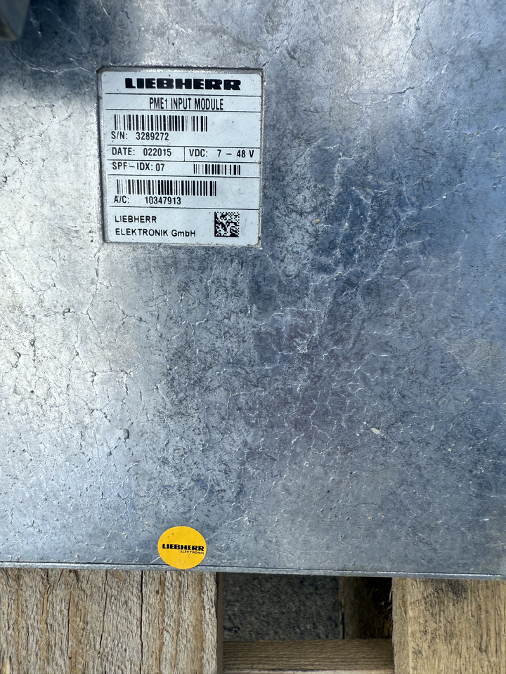 Liebherr R926 - Mootori juhtimisseade - Lintekskavaator: pilt 4 Liebherr R926 - Mootori juhtimisseade - Lintekskavaator: pilt 4