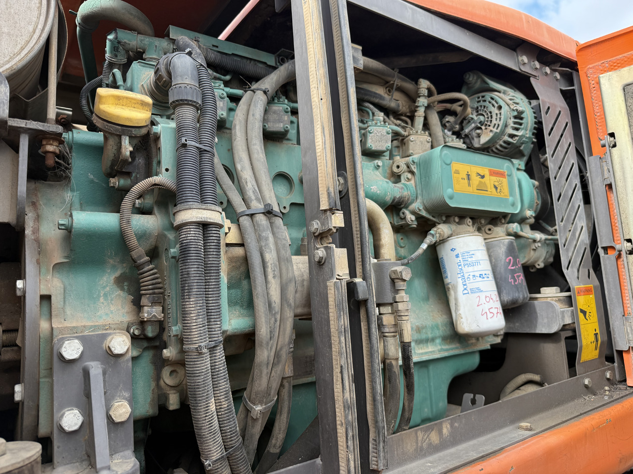 VOLVO D6D EJE2 - Mootor - Ekskavaator: pilt 1 VOLVO D6D EJE2 - Mootor - Ekskavaator: pilt 1