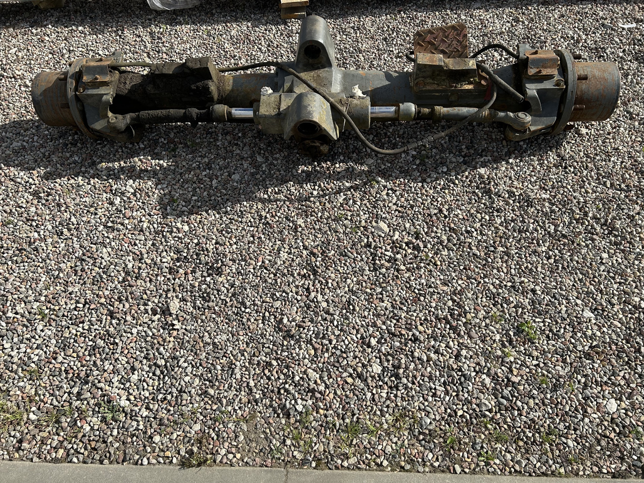 ZF APL-B745 - Esitelg - Ekskavaator: pilt 1 ZF APL-B745 - Esitelg - Ekskavaator: pilt 1