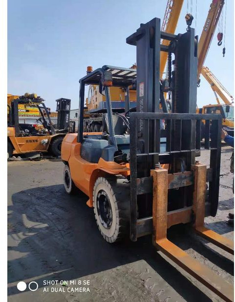 2016 Toyota 7FD50 - Kahveltõstuk: pilt 2 2016 Toyota 7FD50 - Kahveltõstuk: pilt 2