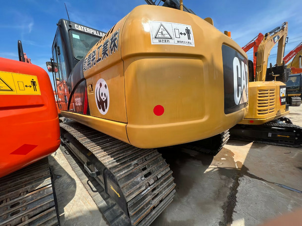2020 Caterpillar 323D - Lintekskavaator: pilt 1 2020 Caterpillar 323D - Lintekskavaator: pilt 1