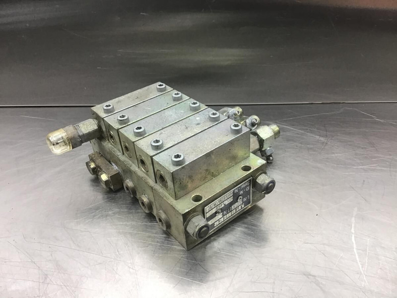 Liebherr A312 Li / A314 Li / R313 Li - Hüdraulika: pilt 2 Liebherr A312 Li / A314 Li / R313 Li - Hüdraulika: pilt 2