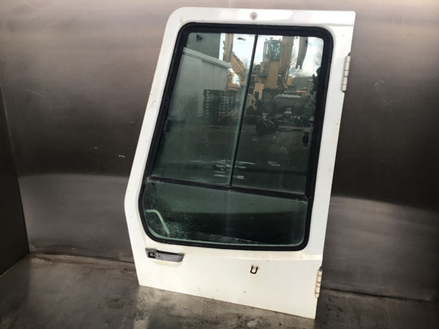 Liebherr A900 ZW / A900B Li - Uks ja varuosad: pilt 2 Liebherr A900 ZW / A900B Li - Uks ja varuosad: pilt 2