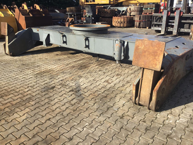 Liebherr A934C Li - Pealisehitus ja välispind: pilt 2 Liebherr A934C Li - Pealisehitus ja välispind: pilt 2