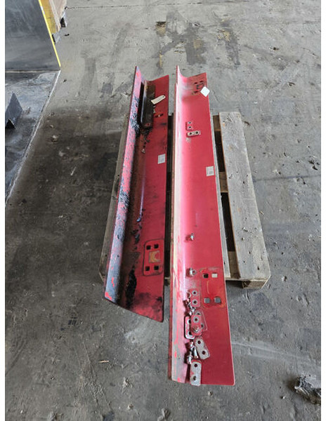 Liebherr Covering right - Kaitseraud: pilt 1 Liebherr Covering right - Kaitseraud: pilt 1