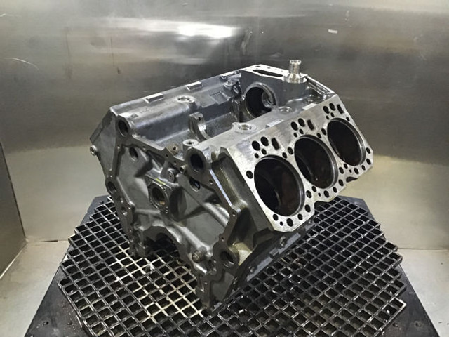 Liebherr Crankcase - Õhutoru: pilt 2 Liebherr Crankcase - Õhutoru: pilt 2