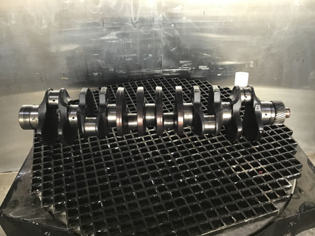 Liebherr Crankshaft D926 - Väntvõll: pilt 3 Liebherr Crankshaft D926 - Väntvõll: pilt 3