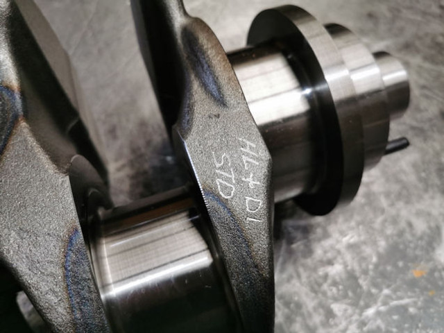 Liebherr Crankshaft D934L - Väntvõll: pilt 2 Liebherr Crankshaft D934L - Väntvõll: pilt 2