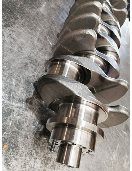Liebherr Crankshaft D934L - Väntvõll: pilt 4 Liebherr Crankshaft D934L - Väntvõll: pilt 4