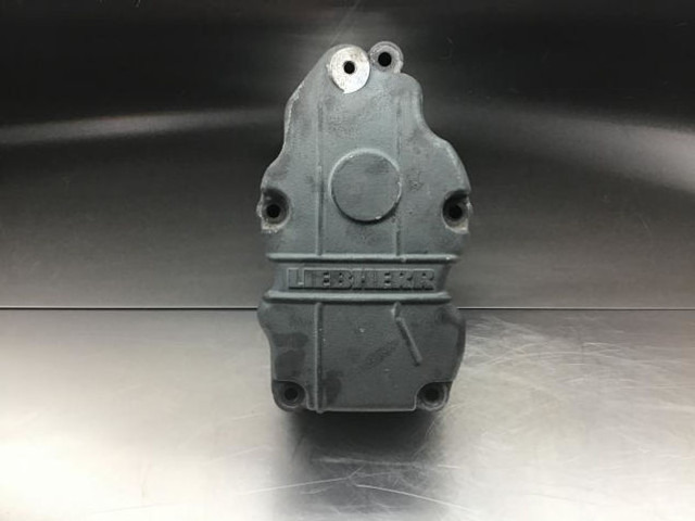 Mootor ja varuosad Liebherr Cylinderhead Cover: pilt 9