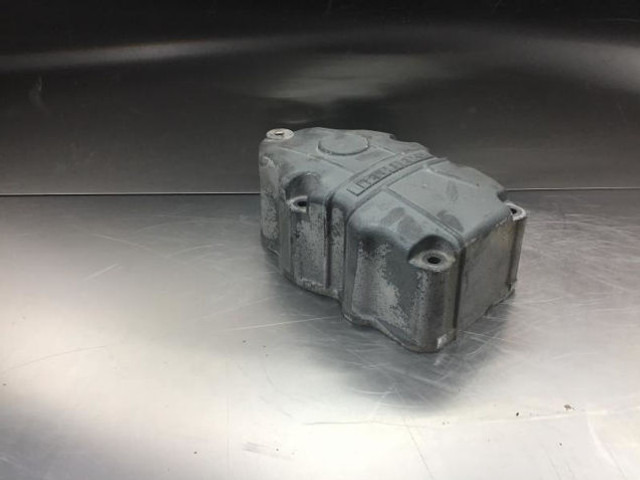 Mootor ja varuosad Liebherr Cylinderhead Cover: pilt 11