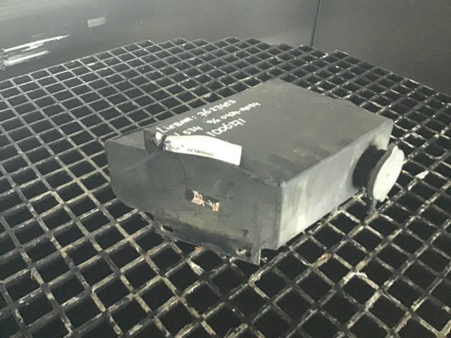 Liebherr Equalizing Reservoir - Paisupaak: pilt 4 Liebherr Equalizing Reservoir - Paisupaak: pilt 4