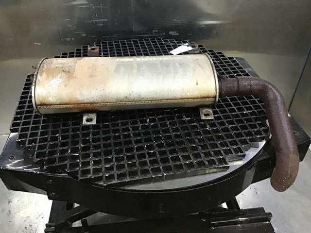 Liebherr Exhaust Silencer - Summuti: pilt 1 Liebherr Exhaust Silencer - Summuti: pilt 1